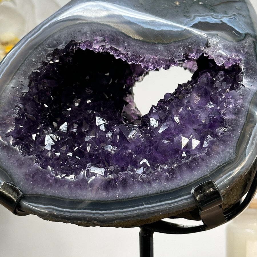 Top Grade Impressive Natrual Amethyst &amp; Blue Agate Geode - MWS1403