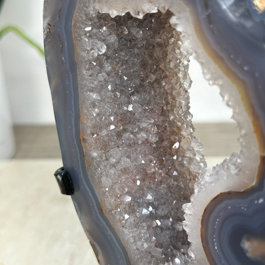 Stunning Natural Agate &amp; Quartz Stone Portal - MWS1939