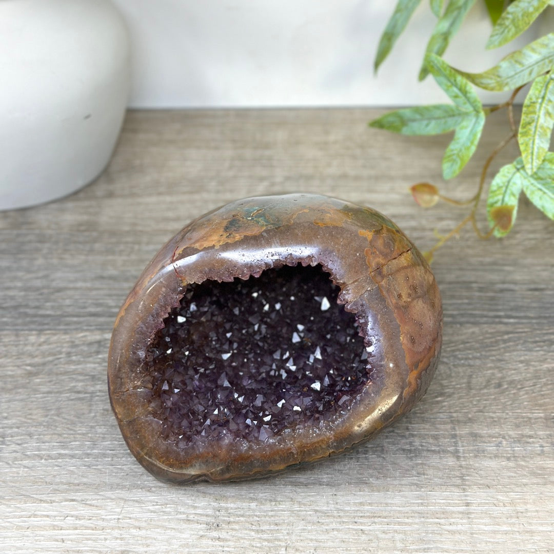 Natural Amethyst Stone Geode from Uruguay - STGE0077