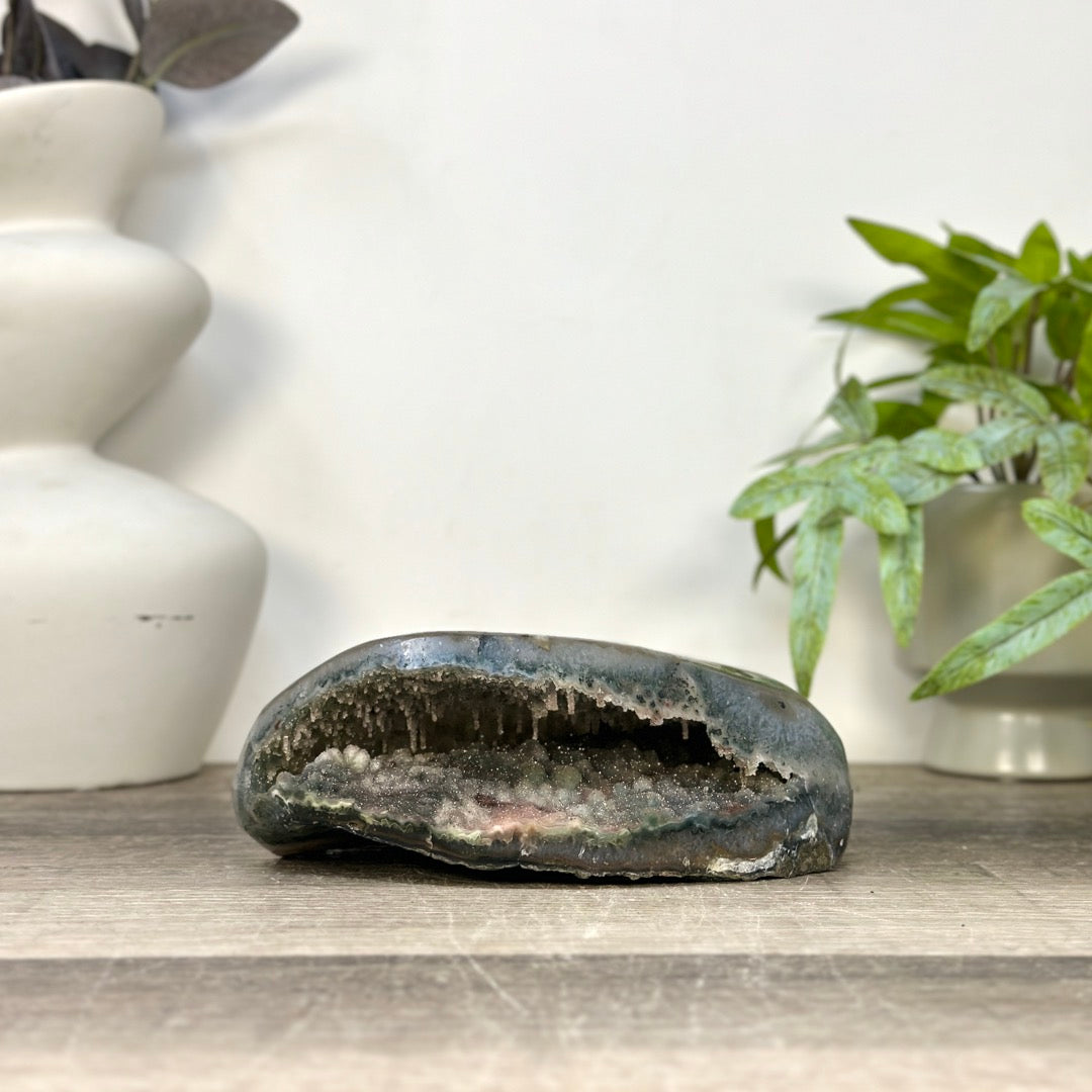 Natural Quartz Druzy Geode from Uruguay - STGE0122