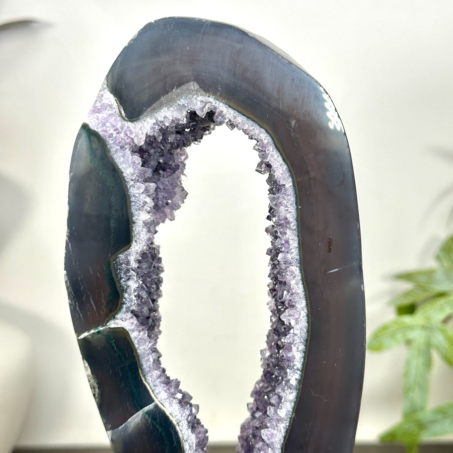 Natural Agate &amp; Amethyst Geode Slice Portal - MWS3243