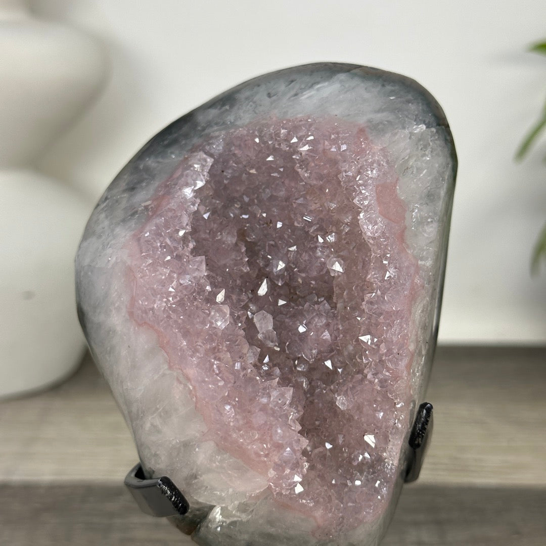 Pink Tone Amethyst Geode from Uruguay - MWS3374