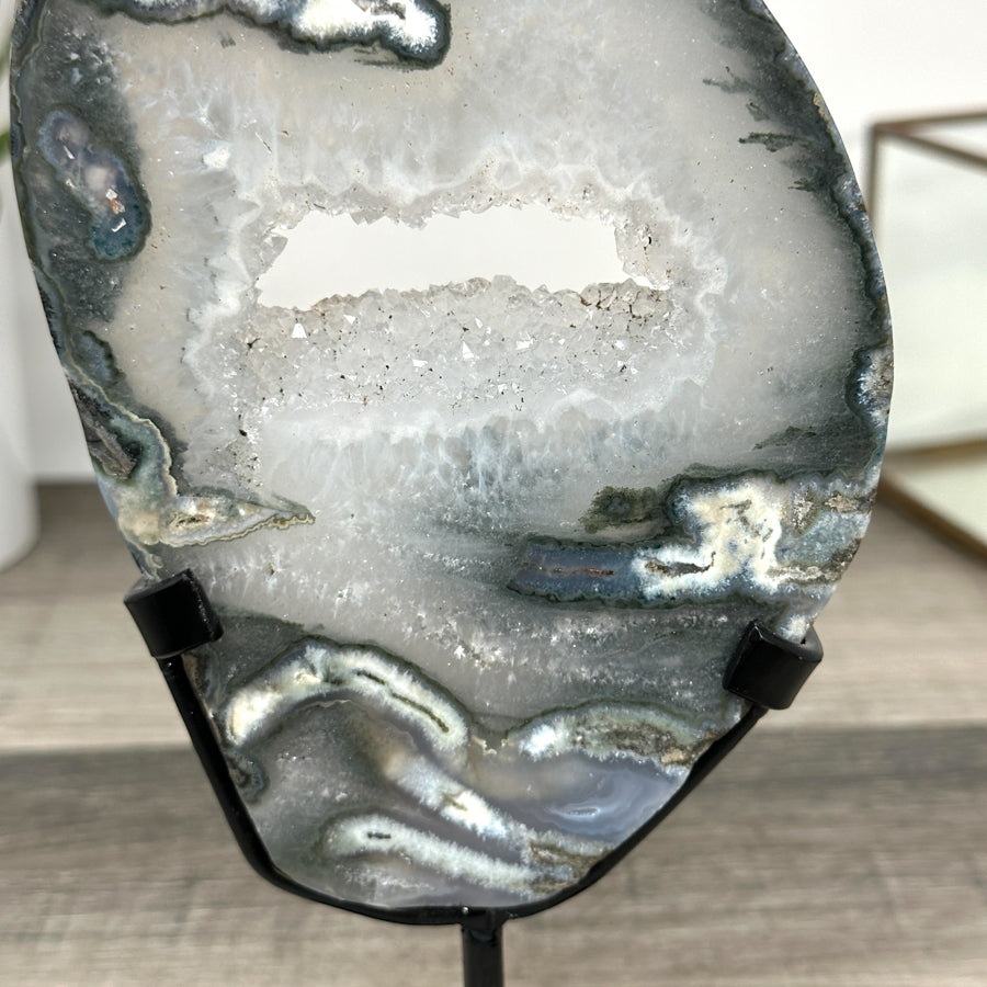 Quartz &amp; Green Jasper Stone Portal on Stand - MWS2857
