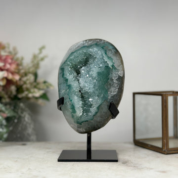 Natural Green Quartz Crystal Geode: Ideal for Balancing and Harmonizing Energy - MWS0859