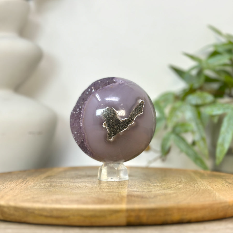 Amethyst &amp; Agate Sphere Geode with Druzy Crystal Interior - SPH0230