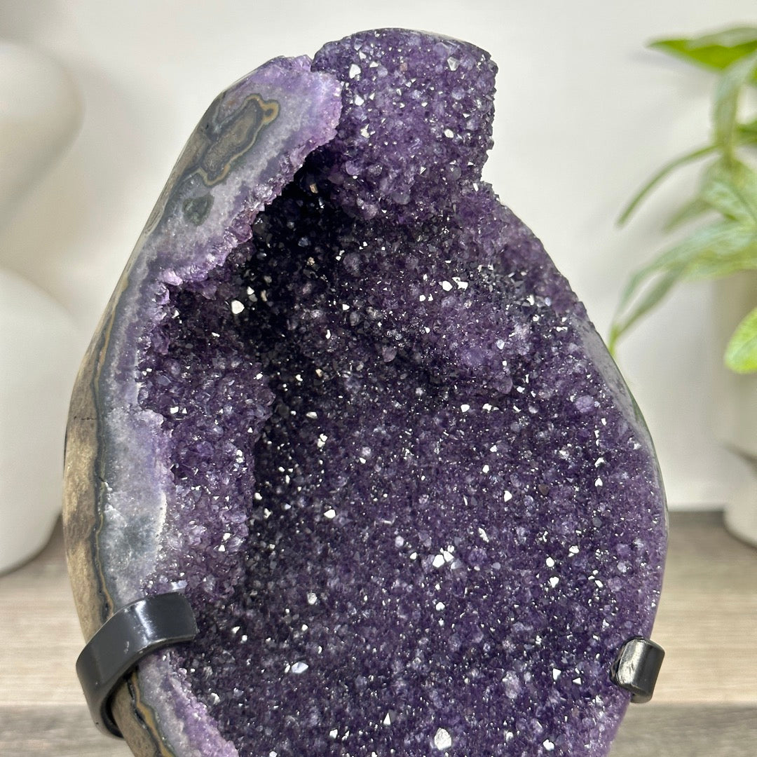 Natural uruguayan amethyst Geode with Beautiful Formations - MWS3335