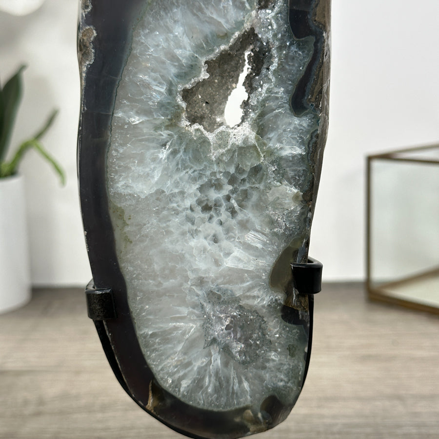 Natural Agate &amp; Quartz Stone Slice - MWS3001