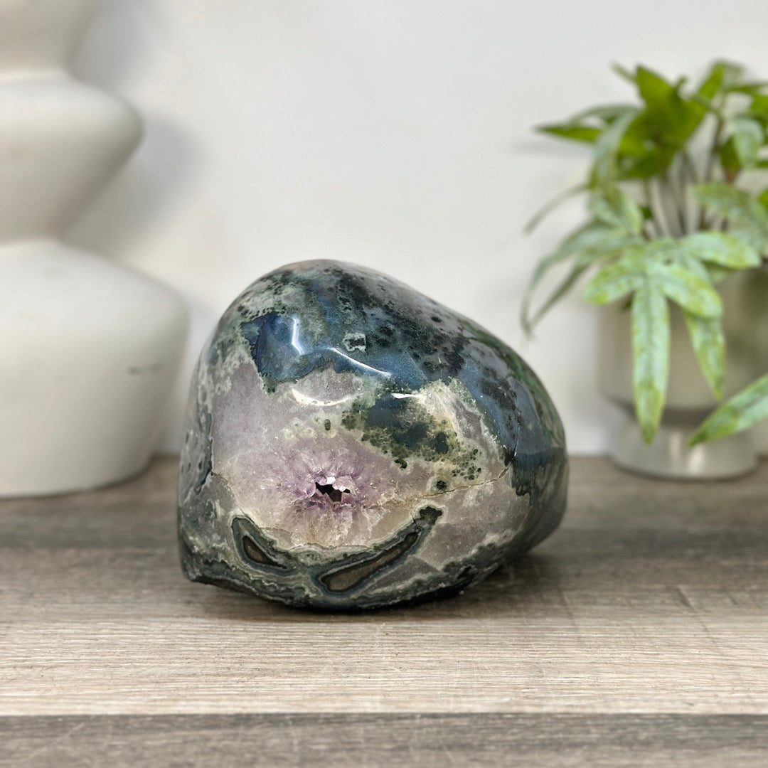 Natural amethyst Geode with Calcite Crystal Inclusions - STGE0091