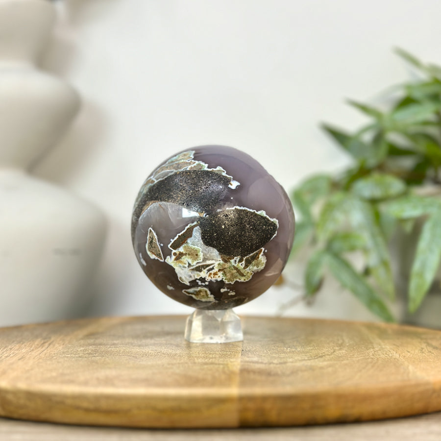 Amethyst &amp; Agate Sphere Geode with Druzy Crystal Interior - SPH0230