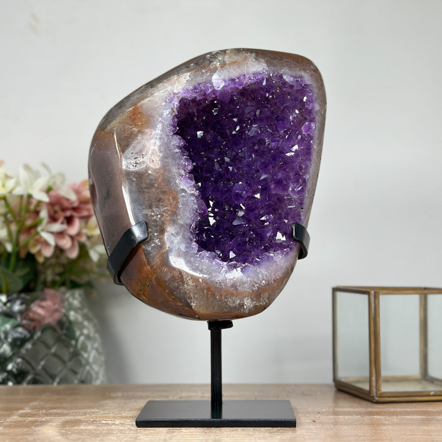 Amethyst Stone Geode, Natural Agate, Natural Minerals from Uruguay, Handmade Polished, Crystal Shop, Good Energy, Natural Stones for Decor, Home Decor, Wholesale Supplier