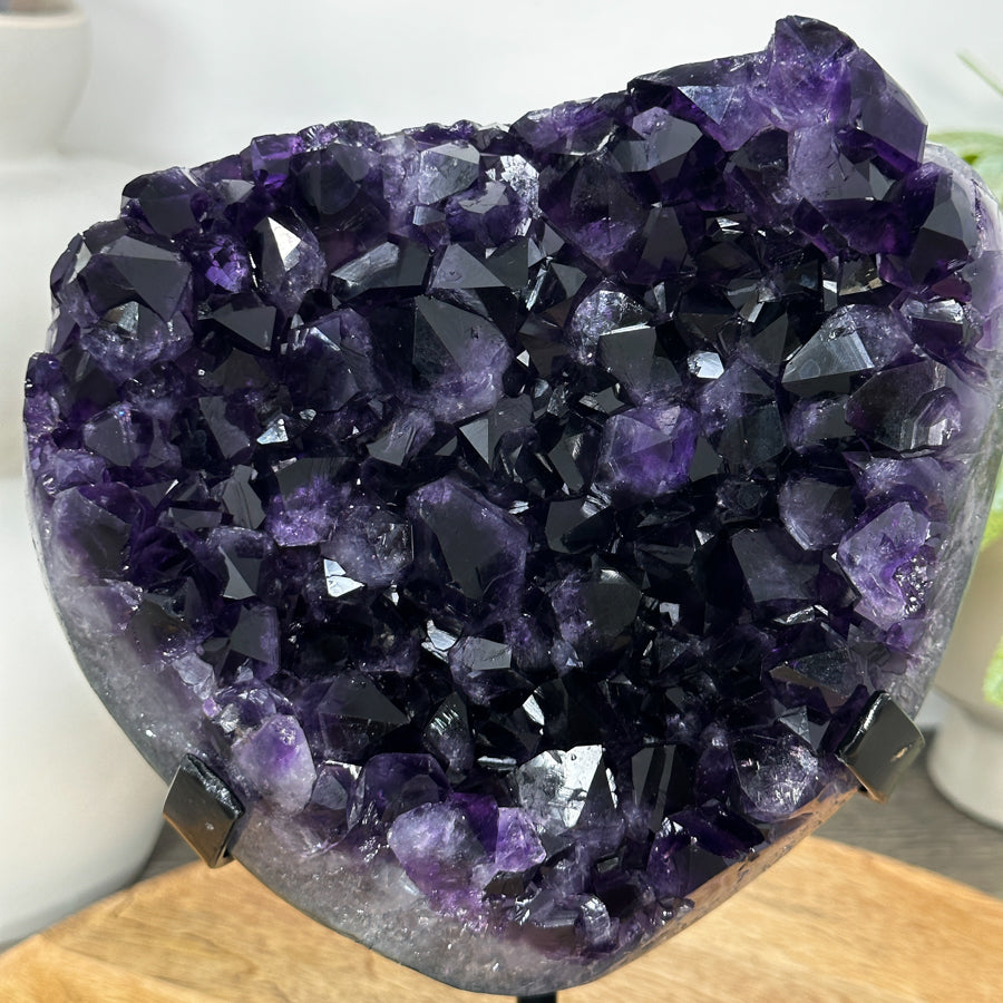 Top Grade Natural Amethyst Stone Statement Piece - MWS3058