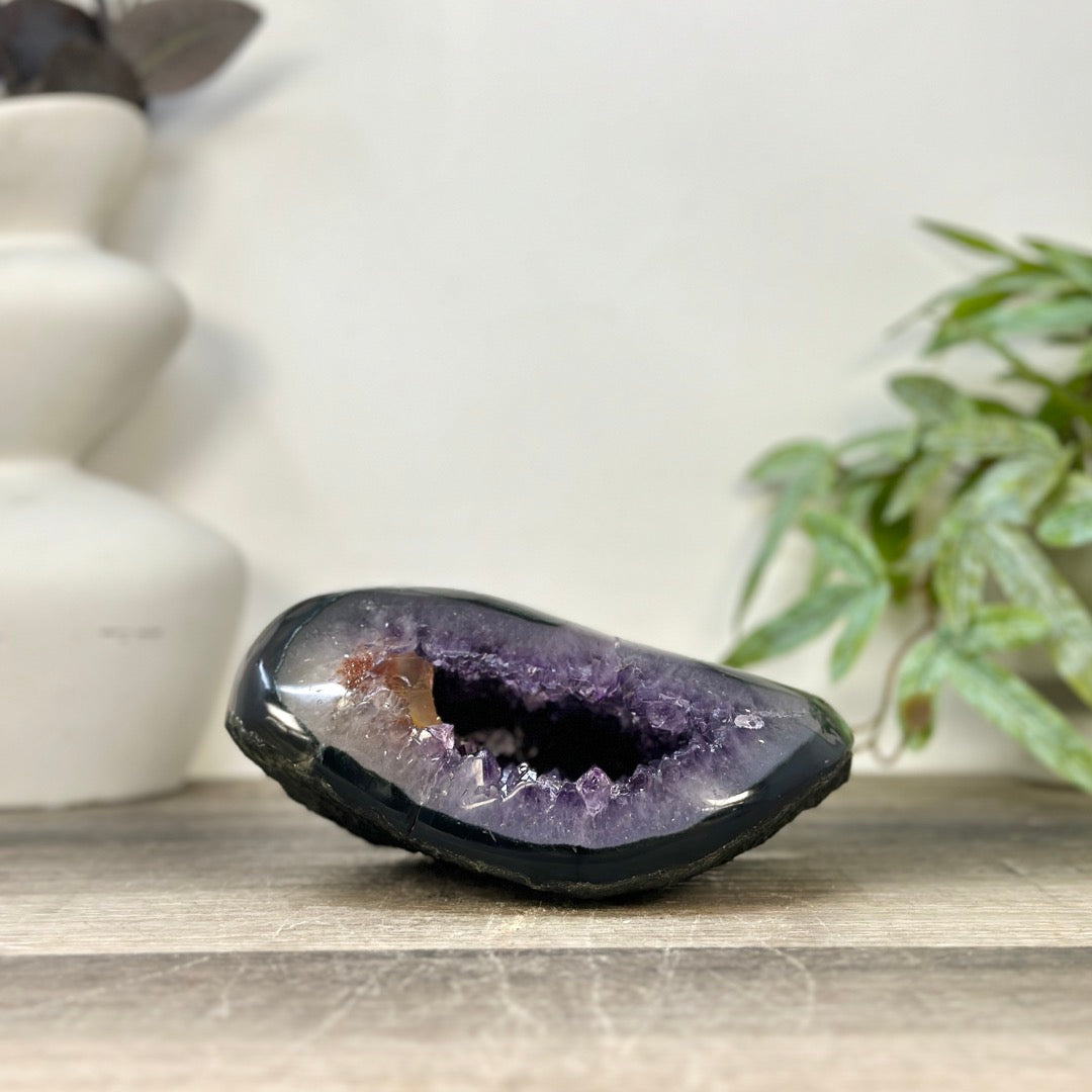 Natural amethyst &amp; Agate Stone Geode with polished Shell - STGE0081