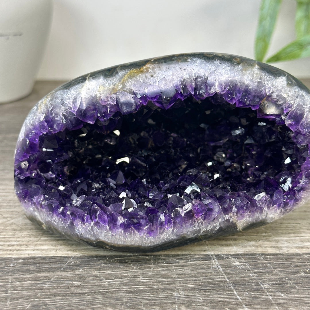 Top Grade Uruguayan Amethyst Geode - STGE0033