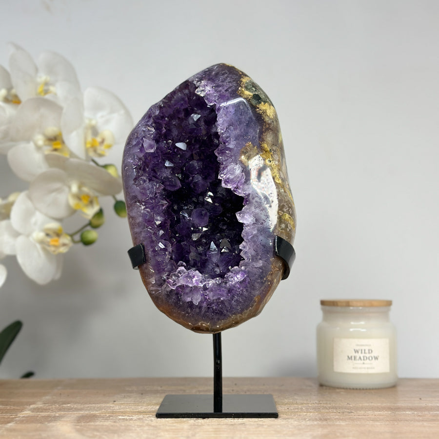 Beautiful Natural Amethyst Geode, Handpolished Piece - MWS1423