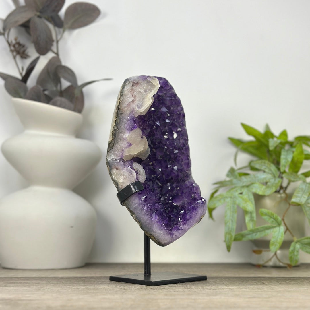 Natural uruguayan Amethyst Crystal with Calcite Formations - MWS3318