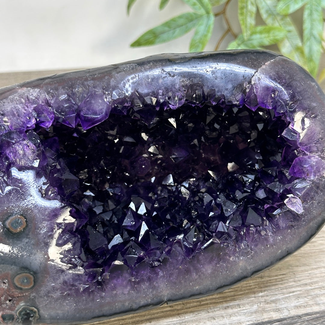 Uruguayan Amethyst Stone Geode - STGE0067