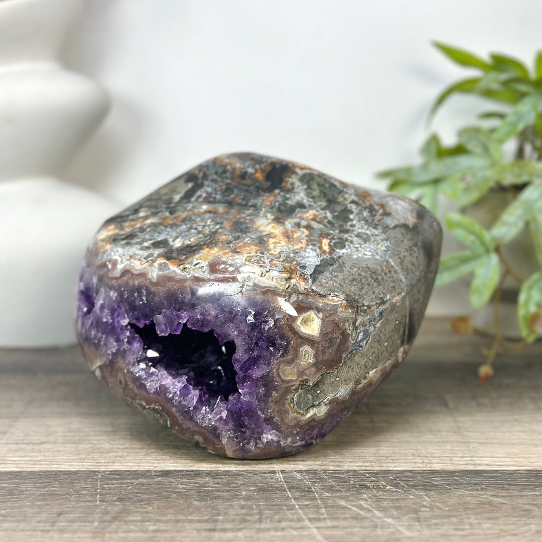Large Natural Uruguayan Amethyst Geode with Large Crystals - STGE0050