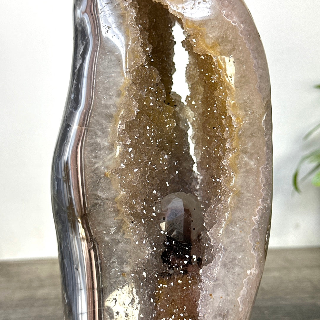 Natural Uruguayan Quartz Geode with Calcite formation Statement Piece - CBP1435