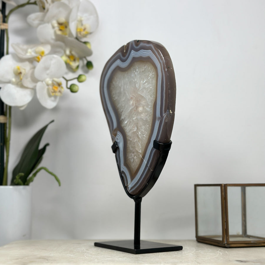 Blue Agate Slice on Stand – Polished Uruguayan Crystal - MWS2017