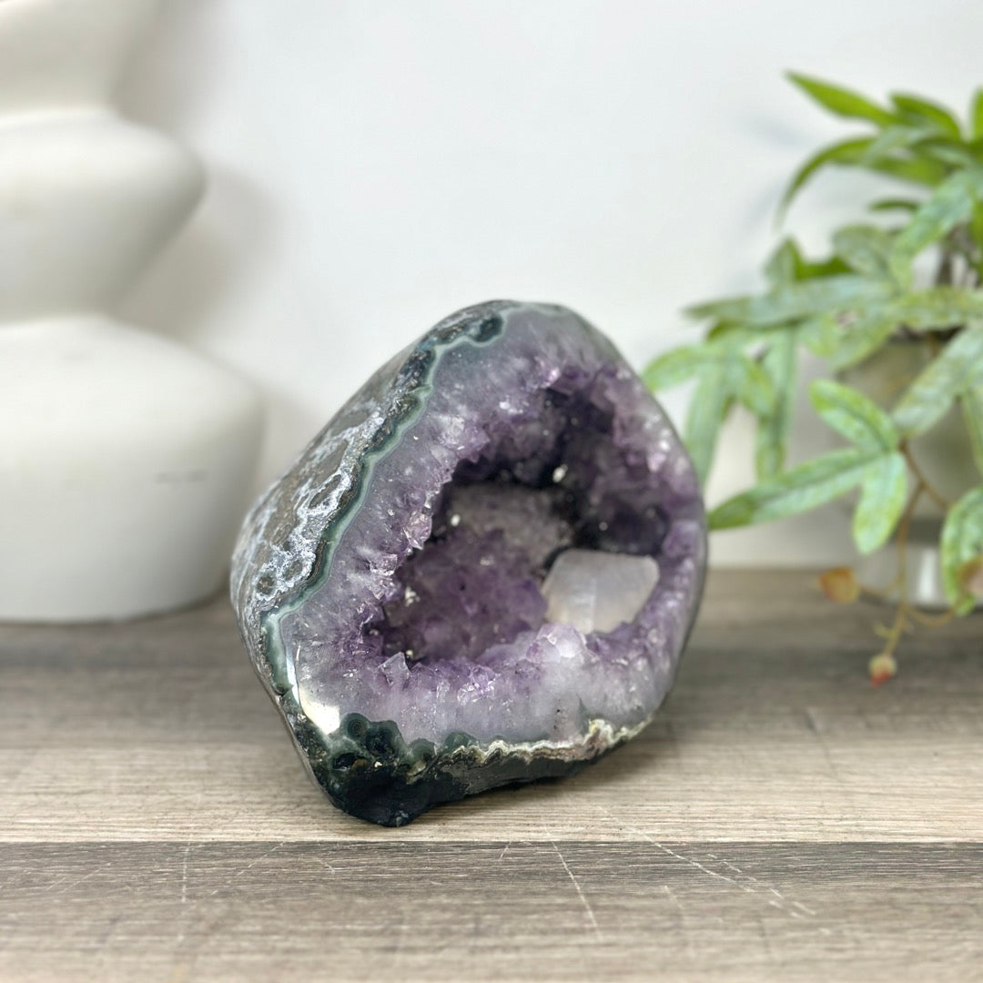 Natural Amethyst Geode with Calcite Crystal Foramtion - STGE0043