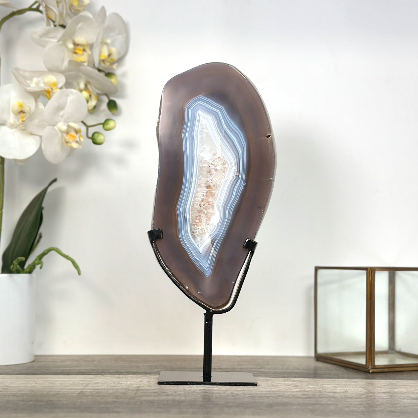 Agate Slice on Stand with Blue and White Bands | Home Decor Display - MWS2661