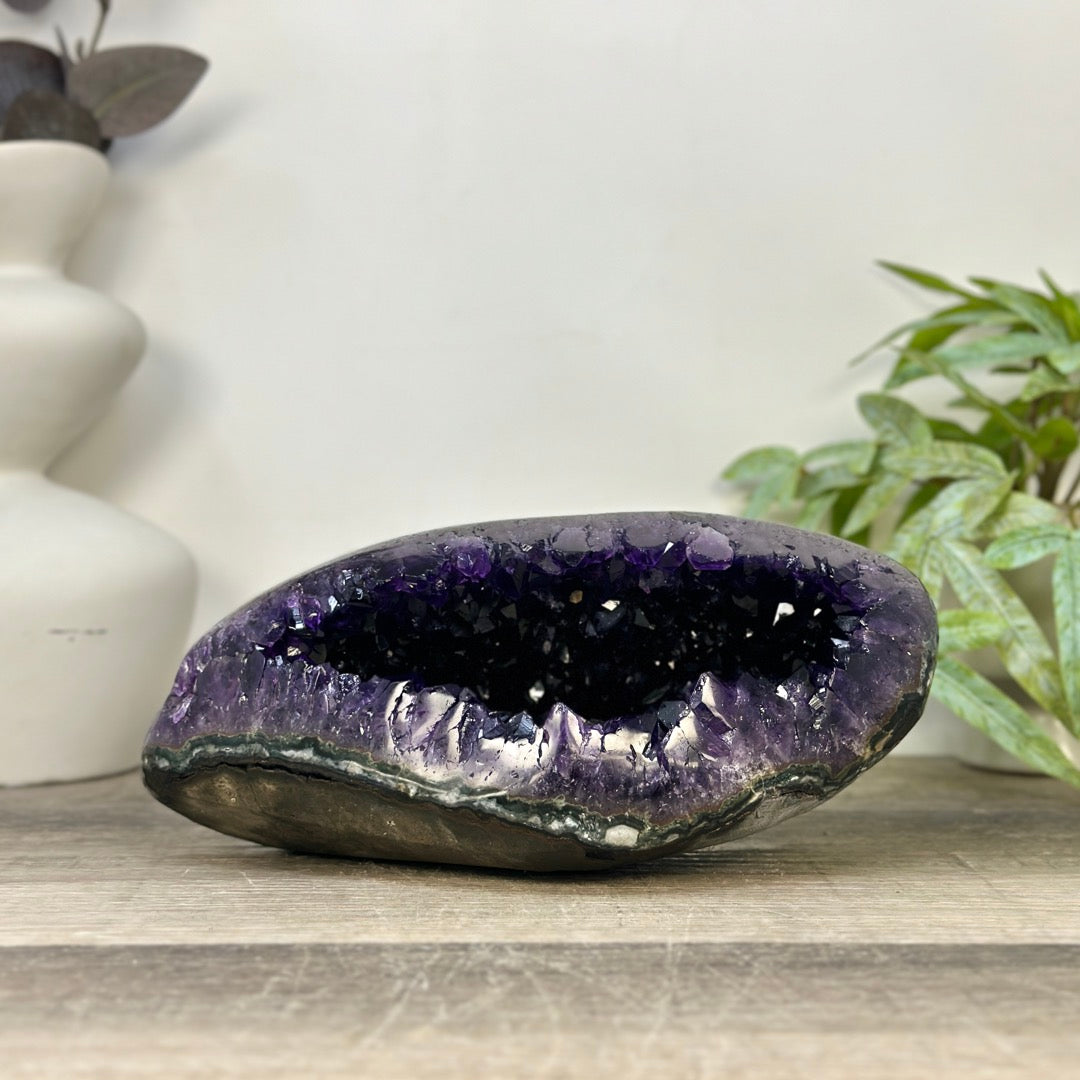A+ GRade Amethyst Geode from Uruguay - STGE0069