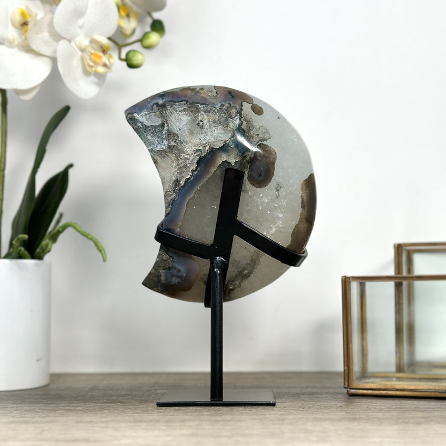 Green Sugar Druzy Moon Carving - MWS2368