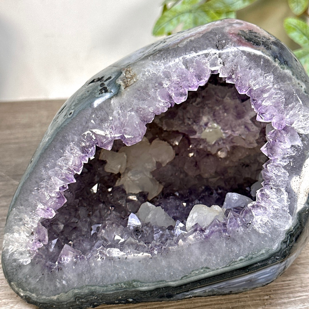 Natural amethyst Geode with Calcite Crystal Inclusions - STGE0091