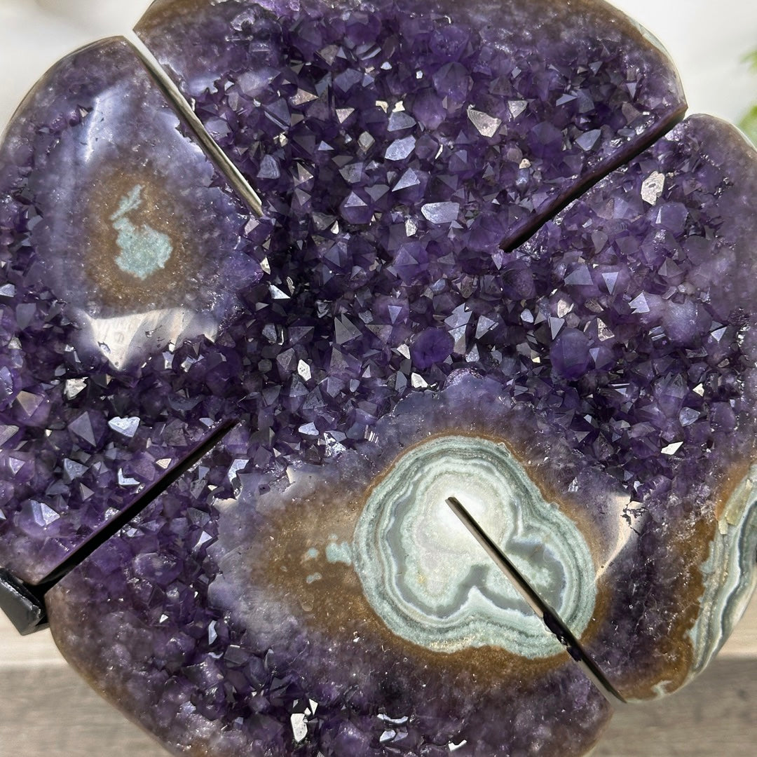 Large Lucky Amethyst &amp; Green Jasper Clover on Metal Stand - MWS3277