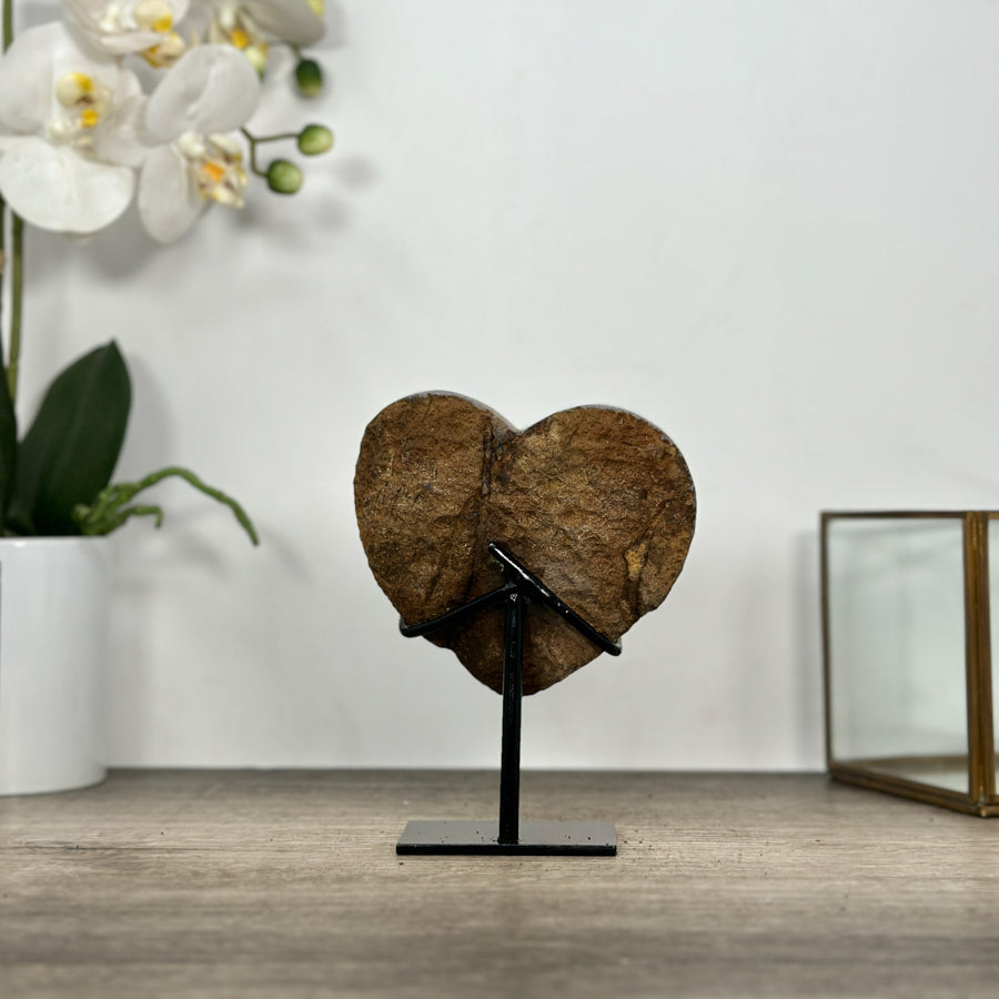 Natural Quartz Stone Heart Carving with Stand - HST0325