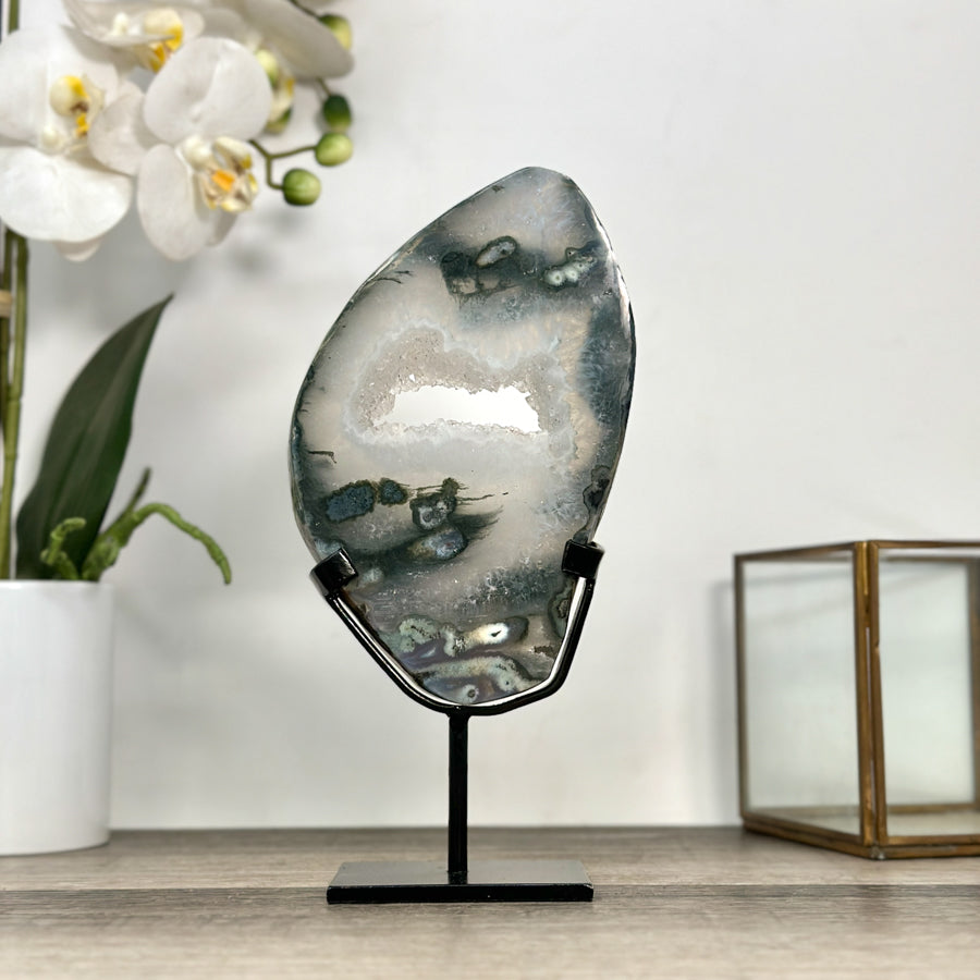 Quartz &amp; Green Jasper Stone Portal on Stand - MWS2857