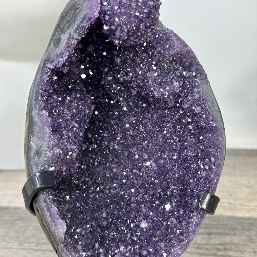 Natural uruguayan amethyst Geode with Beautiful Formations - MWS3335