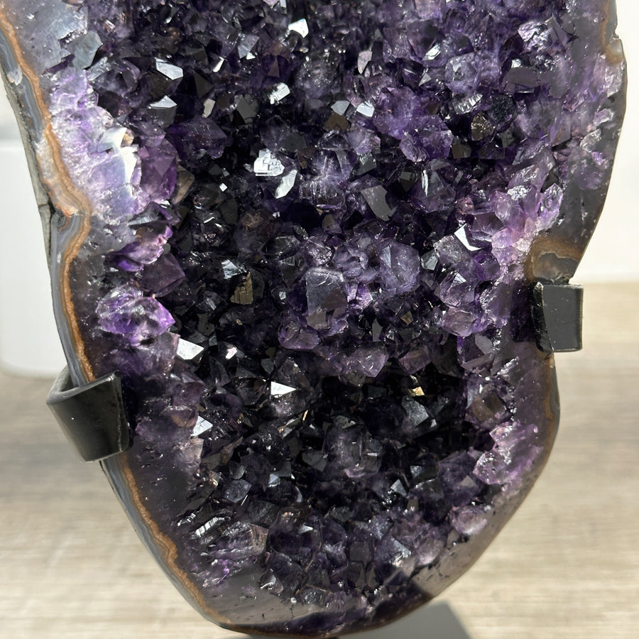Uruguayan amethyst Geode - MWS2389