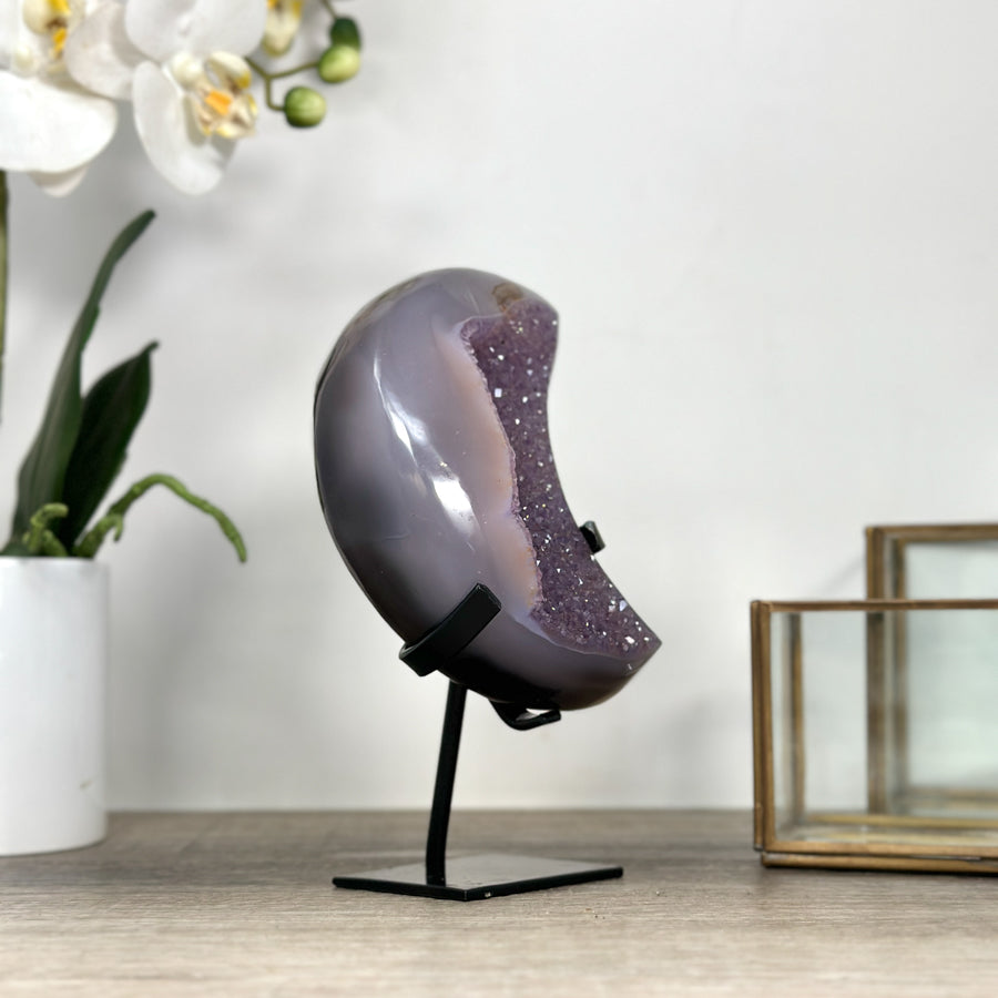 Outstanding Agate &amp; Amethyst Moon Carving - MWS2361