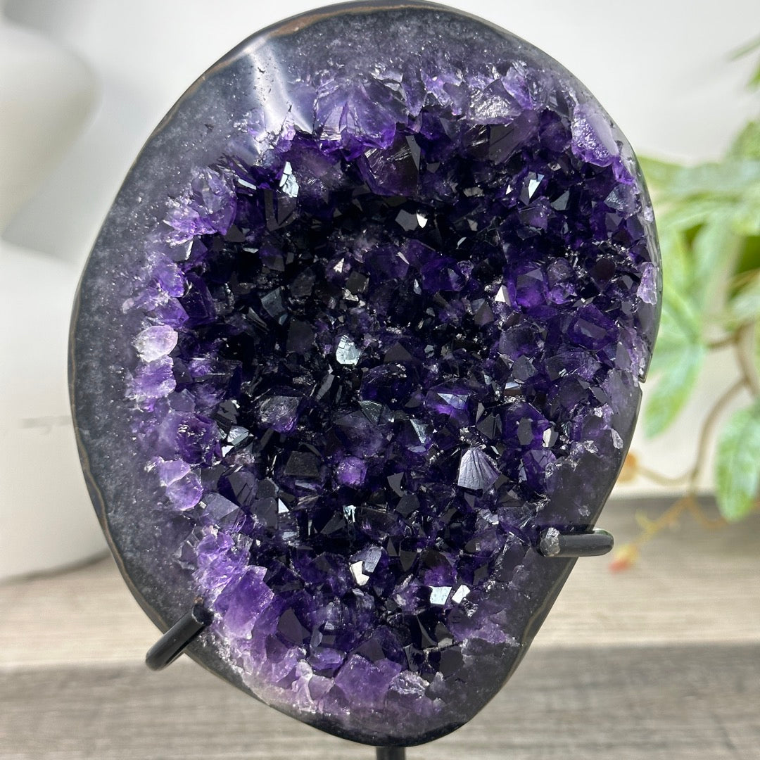 Top Grade Natural Amethyst Stone on Stand - MWS3269