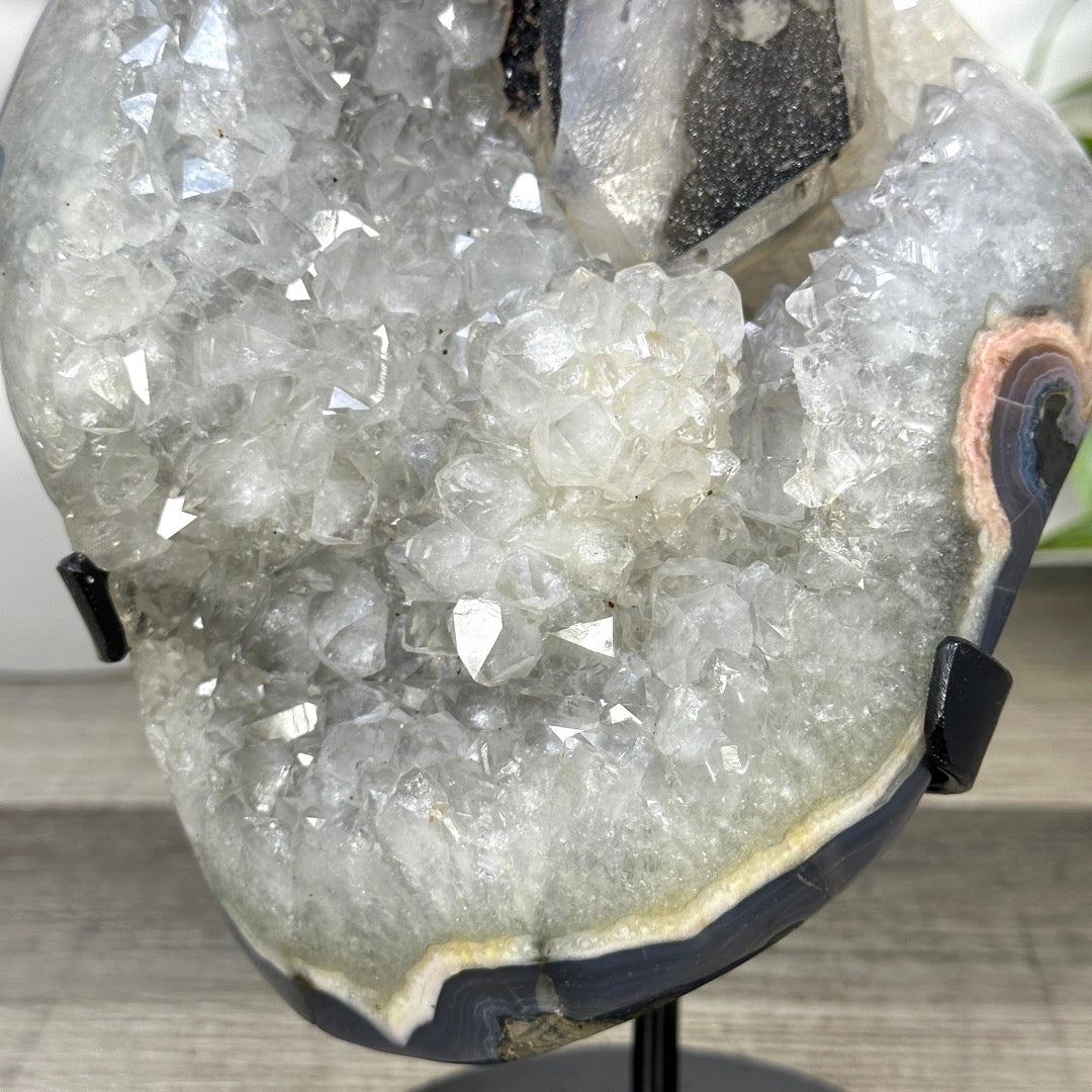 Uruguayan Quartz &amp; Agate Specimen with Calcite &amp; Black Hematite Inclusion - MWS3288
