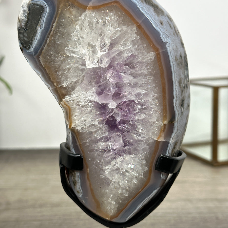 Natural Quartz &amp; Amethyst Stone Slice on Stand - MWS3008