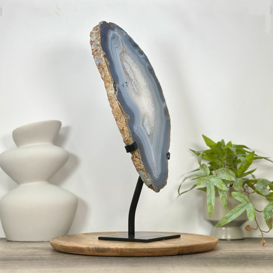 Unique Blue Banded Agate &amp; Quartz Statement Piece - MWS3038