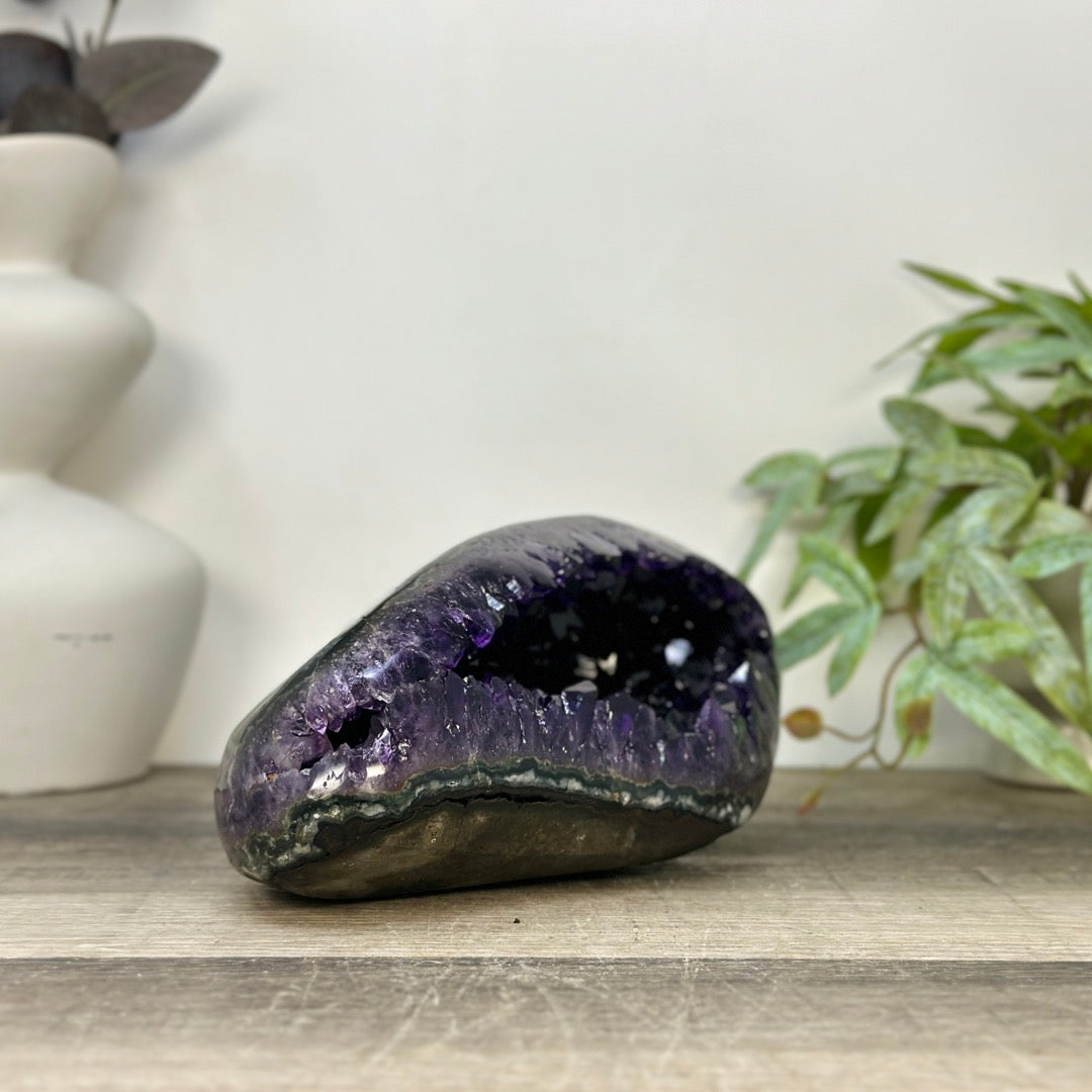 A+ GRade Amethyst Geode from Uruguay - STGE0069