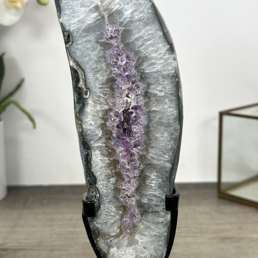 Natural Quartz &amp; Amethyst Stone Geode Slice on Stand - MWS3004