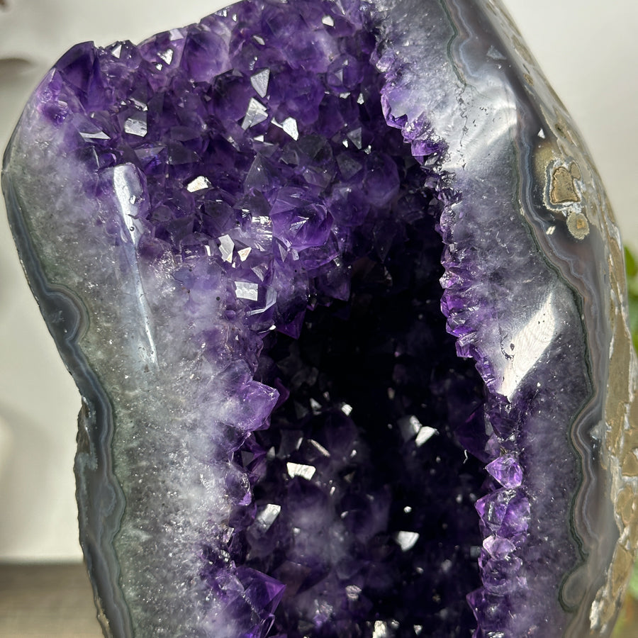 Natural Uruguayan Amethyst Geode - Top Quality Crystal - MWS3190