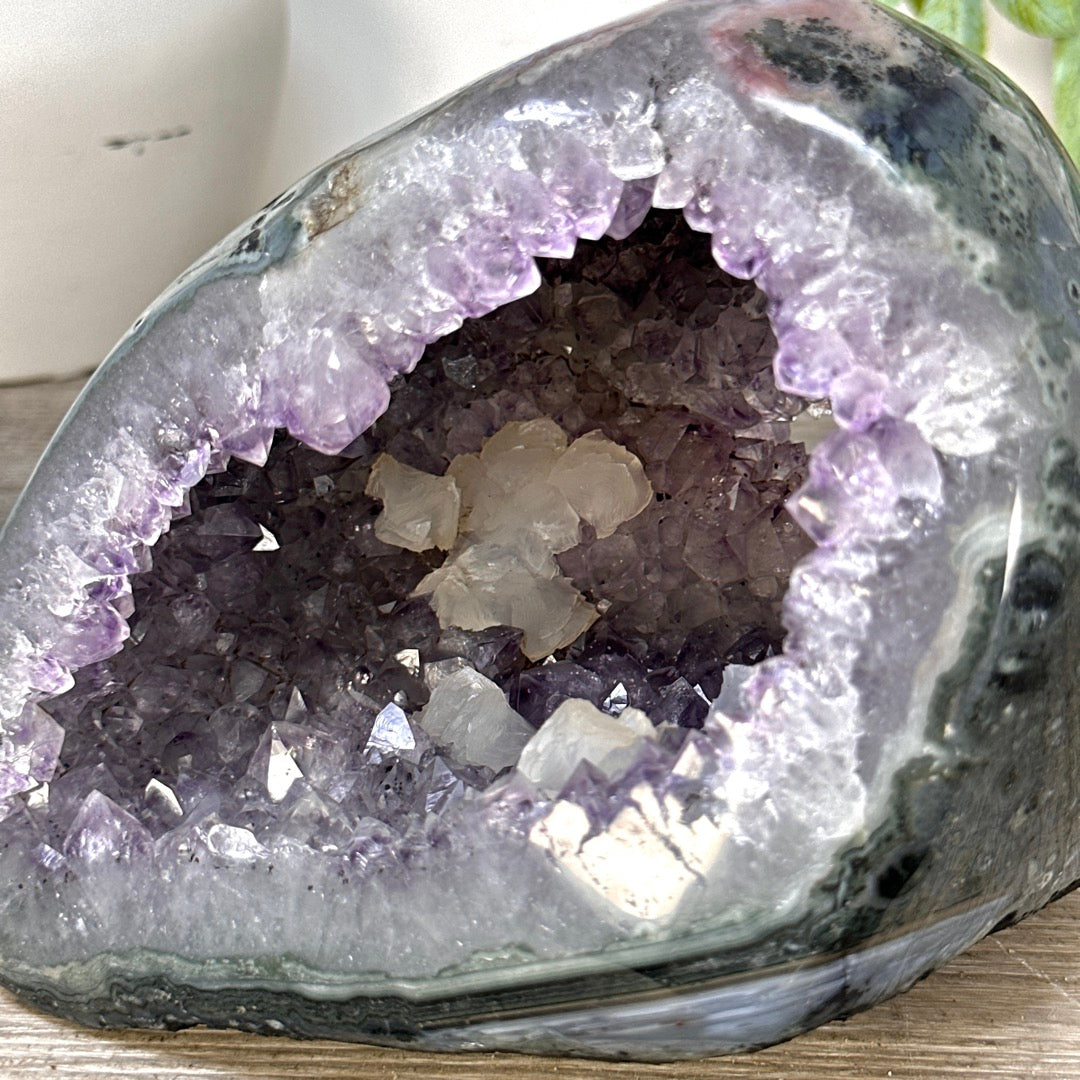 Natural amethyst Geode with Calcite Crystal Inclusions - STGE0091