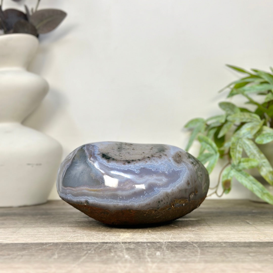 Stunning Blue Banded Agate &amp; Amethyst Stone Geode - STGE0084
