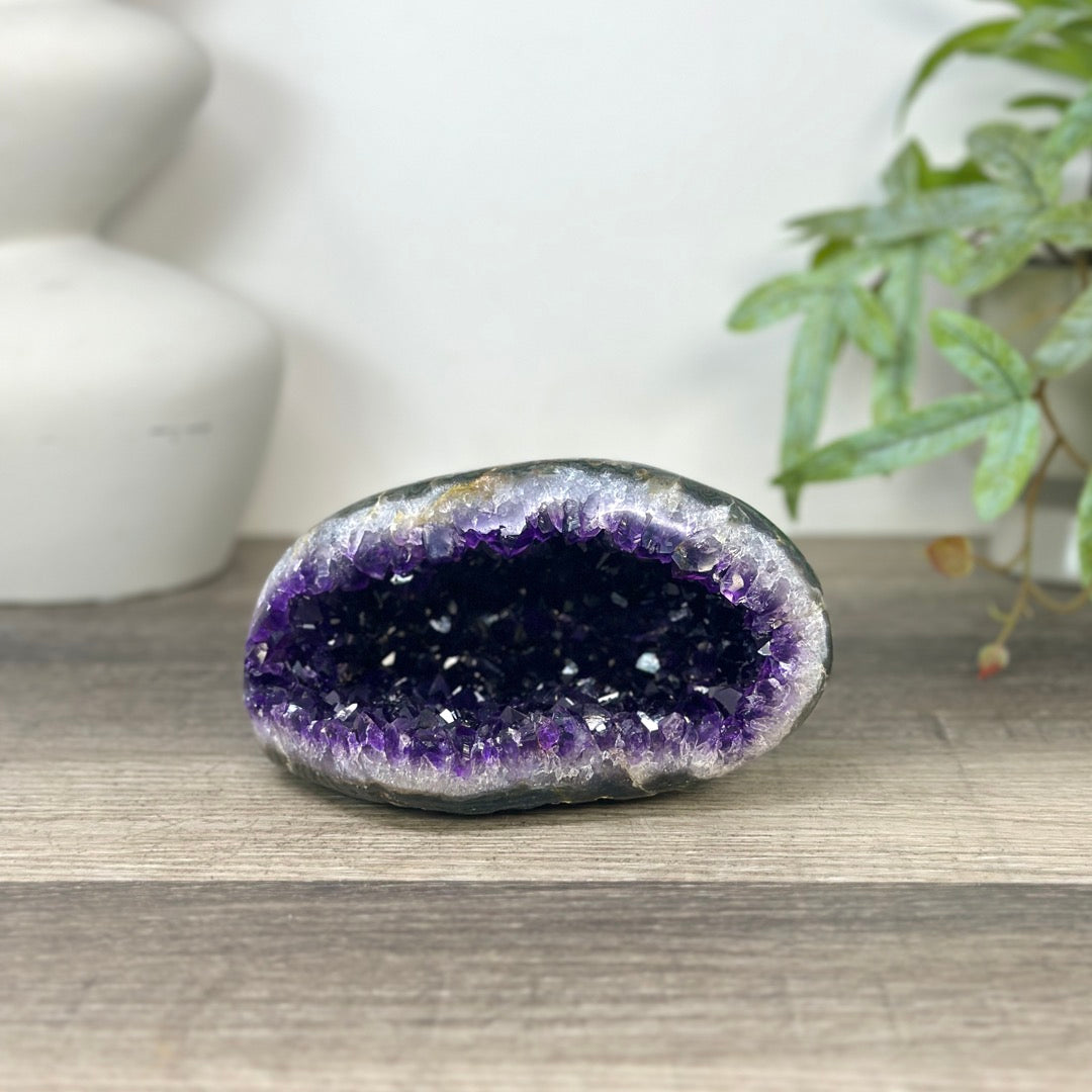 Top Grade Uruguayan Amethyst Geode - STGE0033