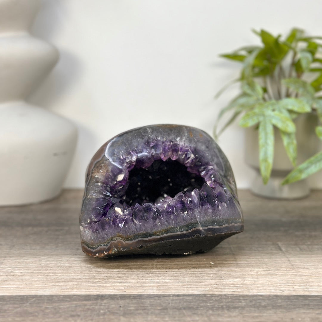Uruguayan Polished Stone Geode - STGE0093