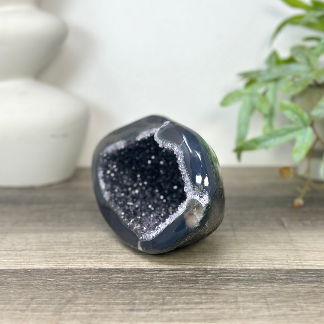 Quartz Geode Cave with Polished Agat Shell - STGE0034
