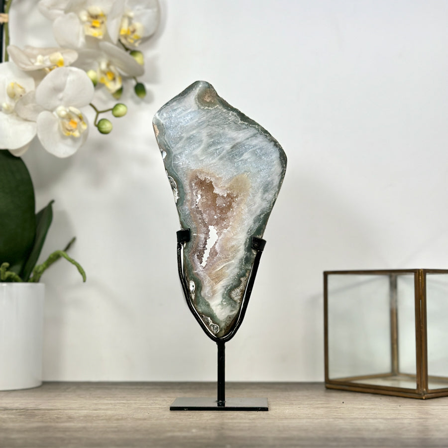 Natural Quartz Stone Slice on Metal Stand - MWS3003