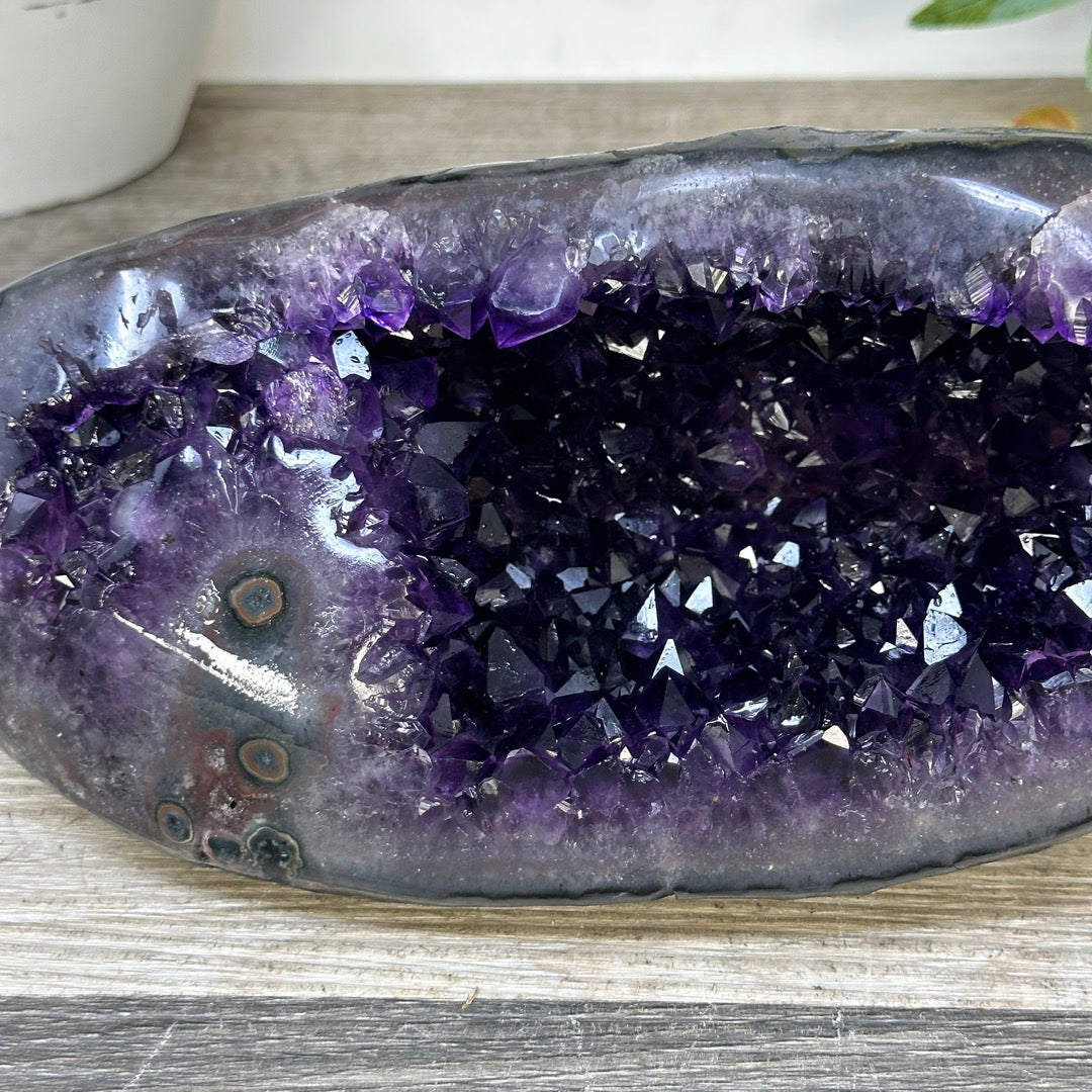 Uruguayan Amethyst Stone Geode - STGE0067