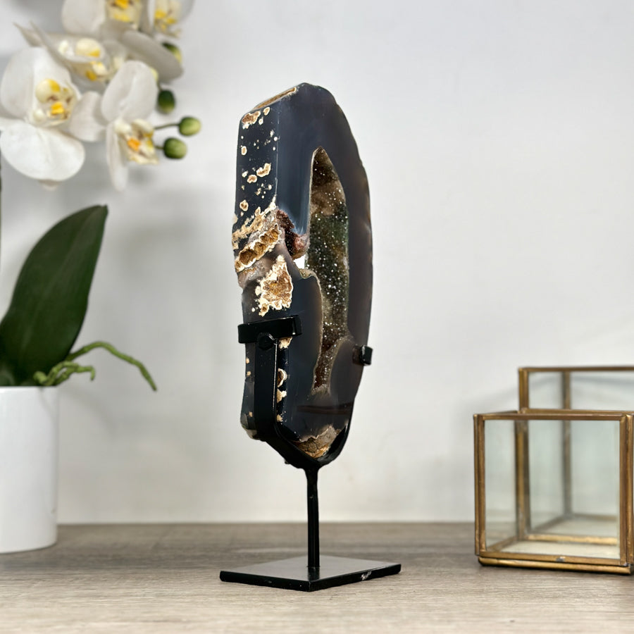 Natural Agate &amp; Quartz Druzy Stone Portal with Metal Stand - MWS2237