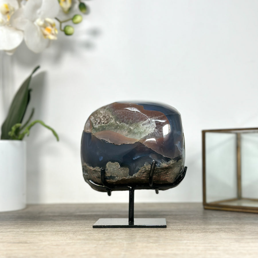 Natural Agate Geode with Green Tone Stalactite Formation - MWS2539